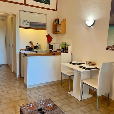 Joli En Bordure De A 15 Minutes Du Port De * Bandol