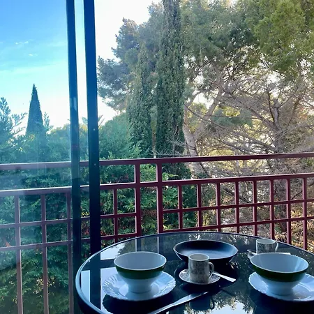 Joli En Bordure De A 15 Minutes Du Port De Apartamento Bandol